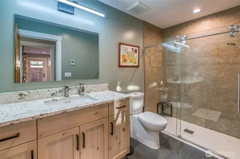 Bath - 744 Crescent Beach Dr, Eastsound, WA 98245 photo 4 of 4