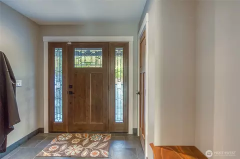 Entry Way - 744 Crescent Beach Dr, Eastsound, WA 98245 photo 1 of 4