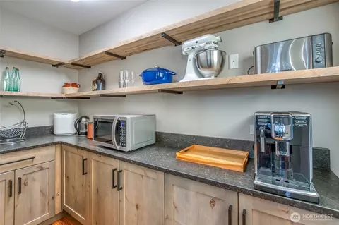 Kitchen - 744 Crescent Beach Dr, Eastsound, WA 98245 photo 4 of 4