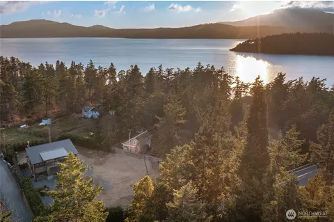 View/Area - 744 Crescent Beach Dr, Eastsound, WA 98245 photo 2 of 2