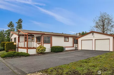 12223 125th St E #101, Puyallup, WA 98374