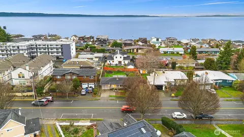View/Area - 407 3rd Ave N, Edmonds, WA 98020 photo 2 of 4