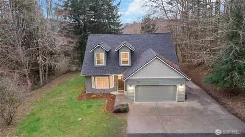 198 Salmonberry Ln, Longview, WA 98632