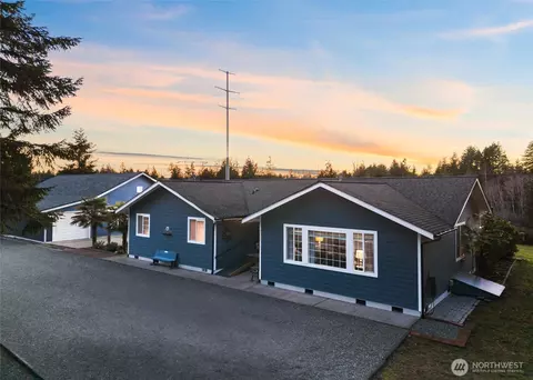 5540 SW Old Clifton Rd, Port Orchard, WA 98367