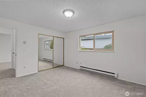 Bedroom - 12830 55th Ave SE, Everett, WA 98208 photo 4 of 12