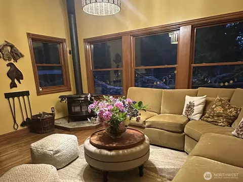 Living - 1656 Eagle Ridge Rd, Eastsound, WA 98245 photo 4 of 6