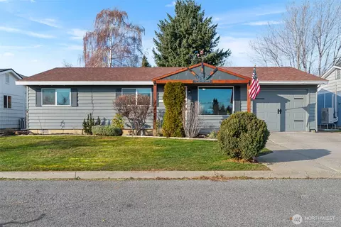 708 Cherry Ct, Wenatchee, WA 98801