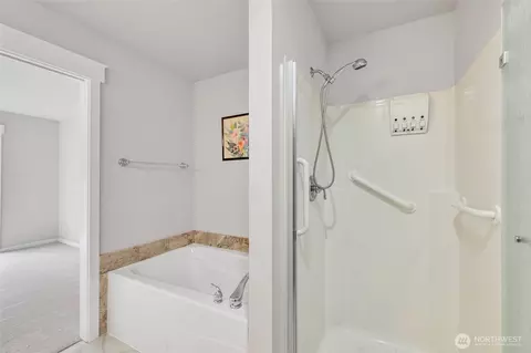 Bath - 160 E Soderberg Rd #L32, Allyn, WA 98524 photo 3 of 4