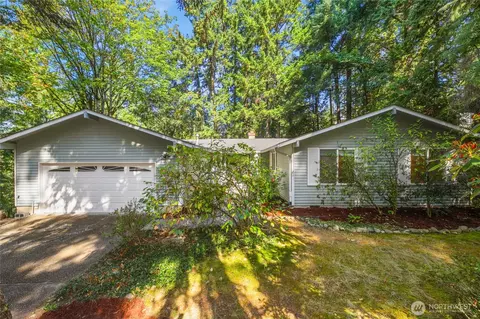 15604 SE 42nd Pl, Bellevue, WA 98006