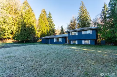 371 Pigeon Springs Rd, Onalaska, WA 98570