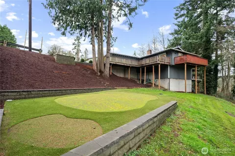 Exterior - 3 74th St SW, Everett, WA 98203 photo 9 of 11