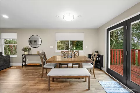 Dining - 3 74th St SW, Everett, WA 98203 photo 1 of 1