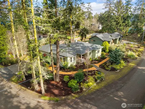 962 53rd St, Port Townsend, WA 98368