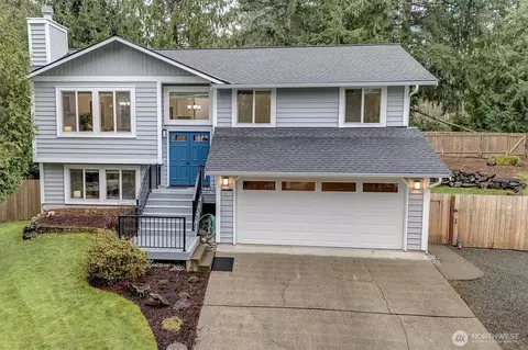 16233 NE 107th Ct, Redmond, WA 98052