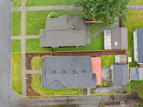 View/Area - 1829 Washington Ave, Enumclaw, WA 98022 photo 3 of 3