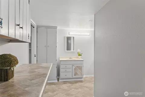 Other - 1829 Washington Ave, Enumclaw, WA 98022 photo 4 of 11