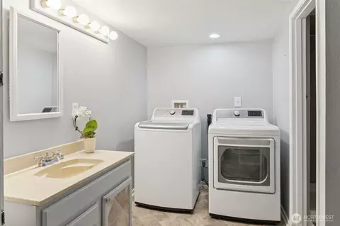 Other - 1829 Washington Ave, Enumclaw, WA 98022 photo 5 of 11