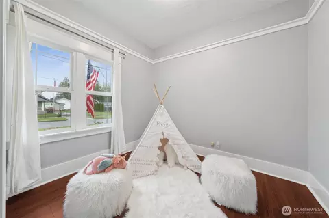 Bedroom - 1829 Washington Ave, Enumclaw, WA 98022 photo 1 of 4