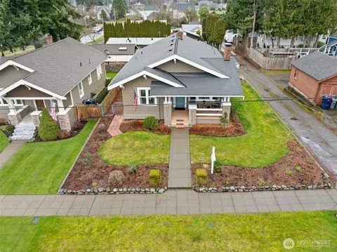 View/Area - 1829 Washington Ave, Enumclaw, WA 98022 photo 1 of 3