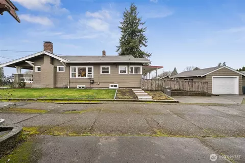 Exterior - 1829 Washington Ave, Enumclaw, WA 98022 photo 7 of 7