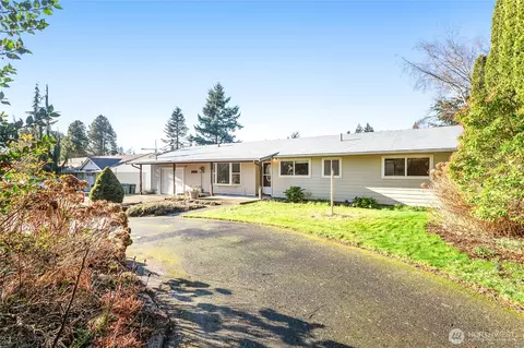 5509 Gerard Dr, Bellingham, WA 98226