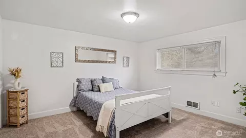 Bedroom - 544 Simons Rd, Monroe, WA 98272 photo 3 of 5