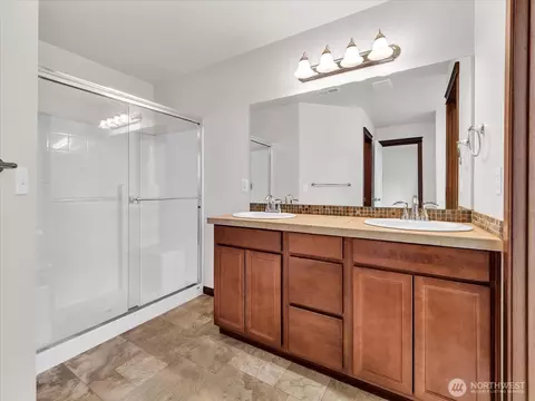 109 161st Pl SE, Bothell, WA 98012 photo 17