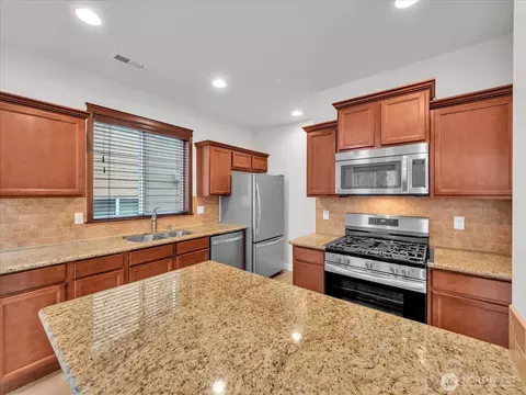 109 161st Pl SE, Bothell, WA 98012 photo 6