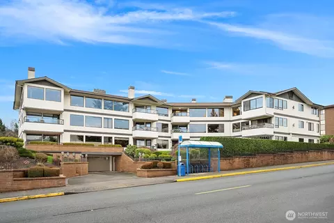 505 Pine St #301, Edmonds, WA 98020