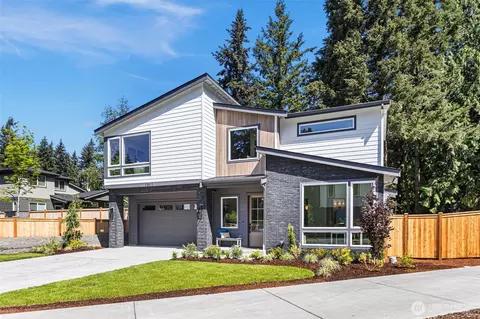 12813 NE 65th Ln, Kirkland, WA 98033