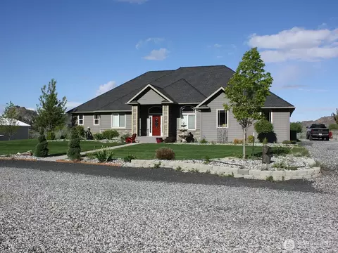 55318 Hwy 155, Electric City, WA 99123