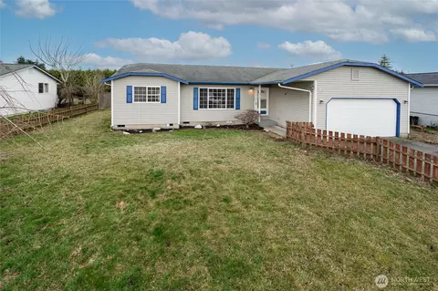 6185 Pacific Heights Dr, Ferndale, WA 98248