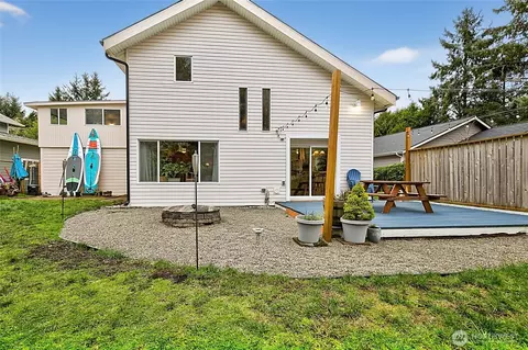 737 Dover Ct SE, Ocean Shores, WA 98569