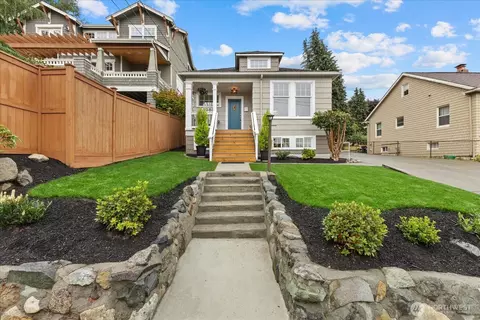 3252 13th Ave W, Seattle, WA 98119