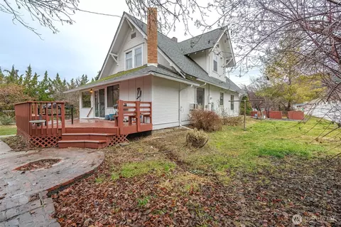 811 Pioneer Ave, Cashmere, WA 98815