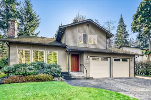 4223 NE 205th St, Lake Forest Park, WA 98155