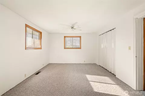 Bedroom - 1480 Rush Rd, Chehalis, WA 98532 photo 3 of 3