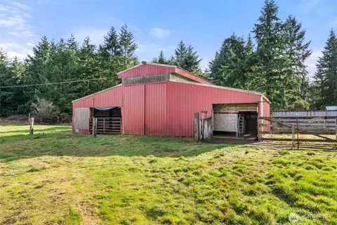 Exterior - 1480 Rush Rd, Chehalis, WA 98532 photo 11 of 12