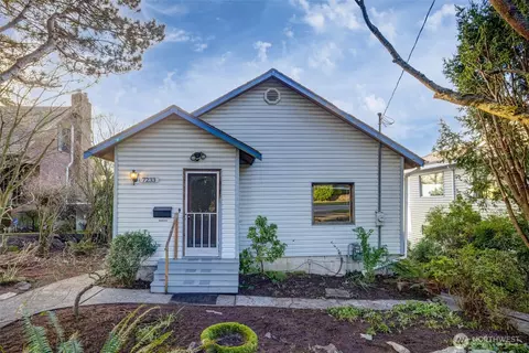 7233 36th Ave SW, Seattle, WA 98126