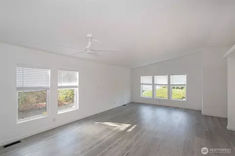 642 N 7th Ave, Sequim, WA 98382 photo 9