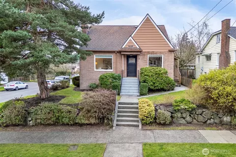 7501 25th Ave NW, Seattle, WA 98117