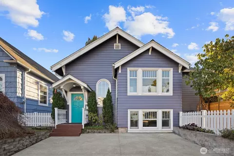207 N 73rd St, Seattle, WA 98103