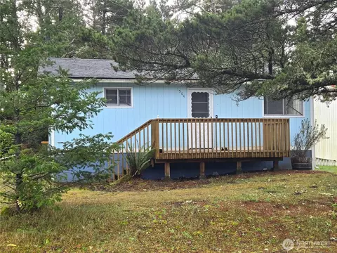 1504 170th Pl, Long Beach, WA 98631