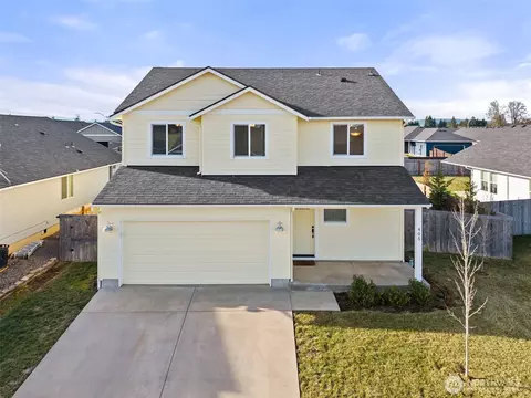 Exterior - 405 Cardinal Ave, Winlock, WA 98596 photo 2 of 8
