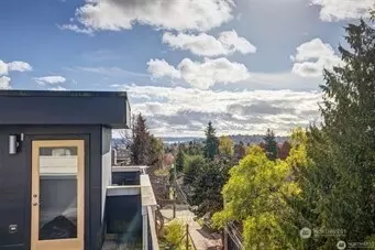 7721 15th Ave NW #A, Seattle, WA 98117