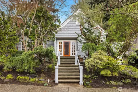 7016 28th Ave NE, Seattle, WA 98115