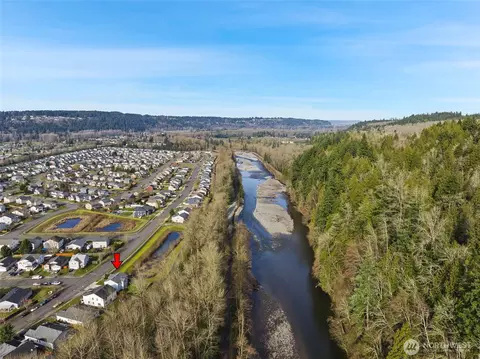 View/Area - 1116 Daffodil Ave NE, Orting, WA 98360 photo 5 of 6