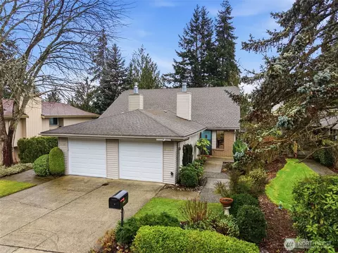 24705 12th Ave S, Des Moines, WA 98198
