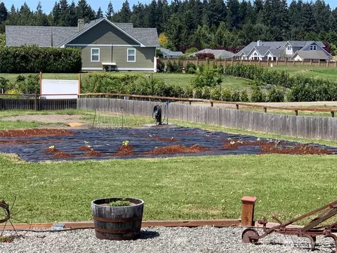 Exterior - 161 Sims Ln, Sequim, WA 98382 photo 6 of 6