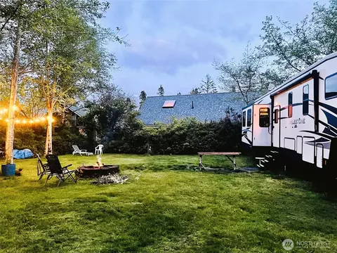 30714 N Pl, Ocean Park, WA 98640